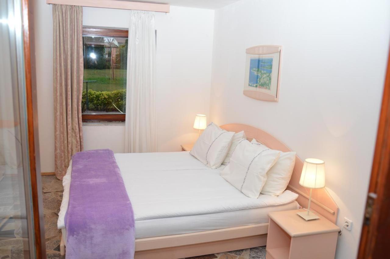 Apartments Agata Nova Vas  Dış mekan fotoğraf